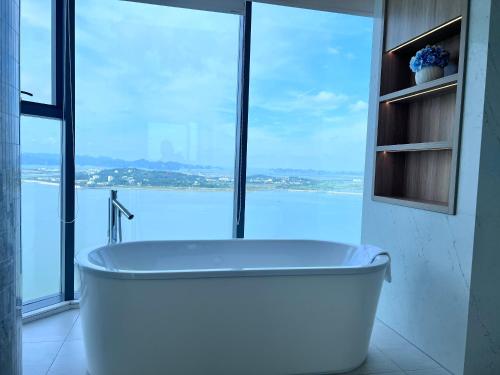 Executive Bay View A La Carte Ha Long - Hạ Long Executive Bay View A La Carte Ha Long - Hạ Long
