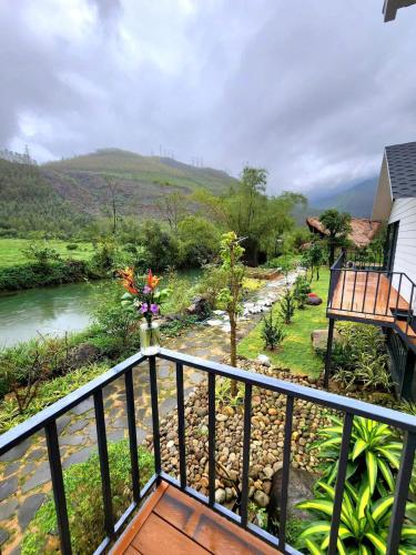 Balcony/terrace, Orchid Villa & Homestay Farm Lăng Cô in Lang Co