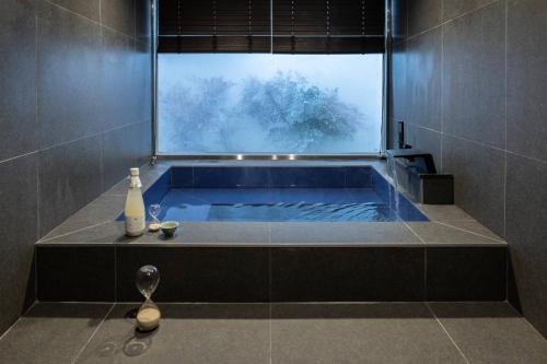 Hot tub, HOTEL JAK INSADONG by Anook in Insadong