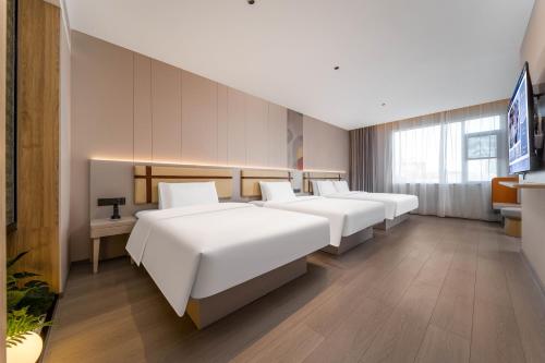 Home Inn Selected - Guilin City Center Close to HSR in Quế Lâm