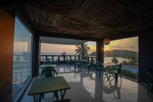 منظر, Moringa Beach in ميرريسا