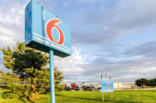 Motel 6-York, NE