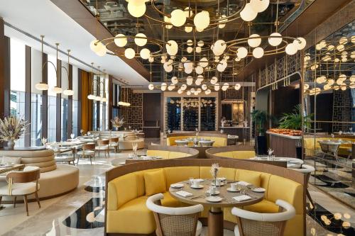 Restaurant, Anantara Downtown Dubai Hotel in Business Bay