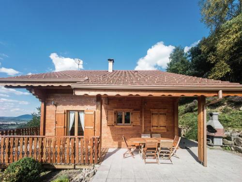 Chalet in Vosges with Sauna & Panoramic Views
