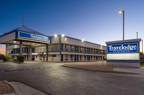 Travelodge by Wyndham Albuquerque West in Albuquerque, USA