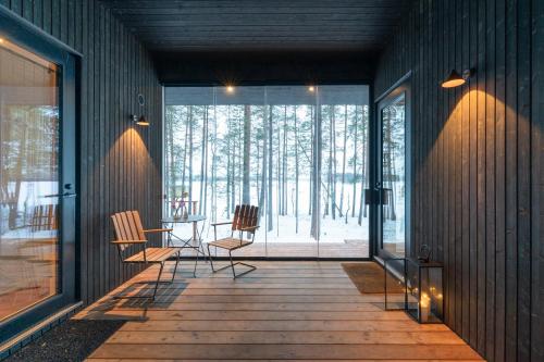 Oprema, A unique lakeside cottage in Ylikyla