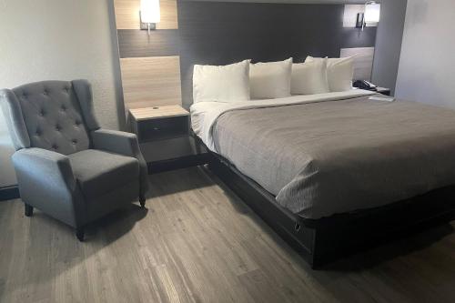 Quality Suites Abilene Mall Area