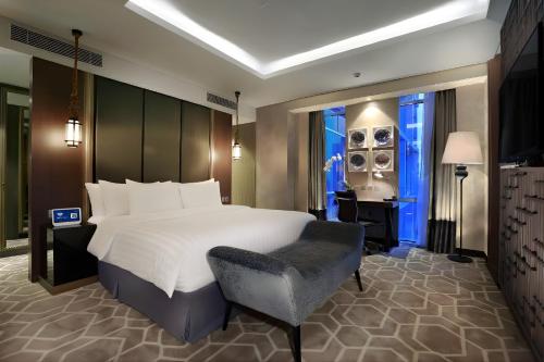 1 queen bed