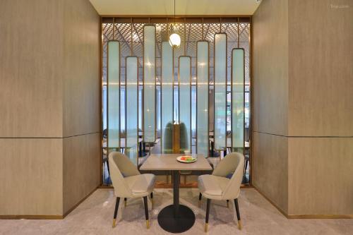 Ejura Hotel in ฮัวตูดิสทริค
