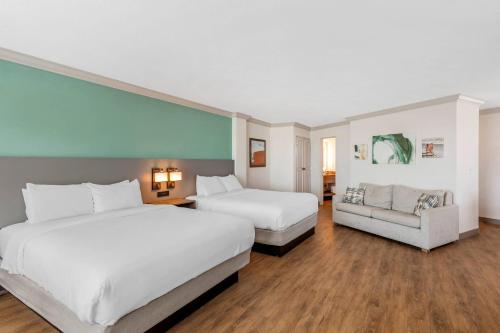 Quality Inn Oceanfront - image 10