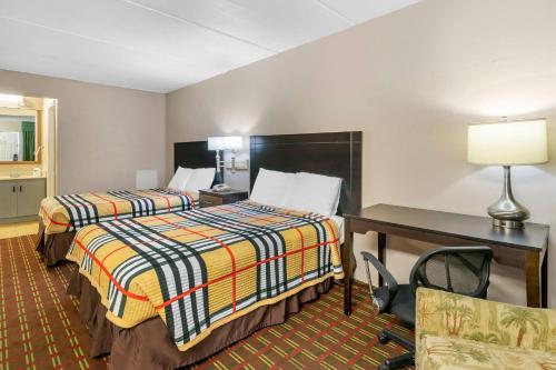 Rodeway Inn Clearwater-Dunedin - image 13