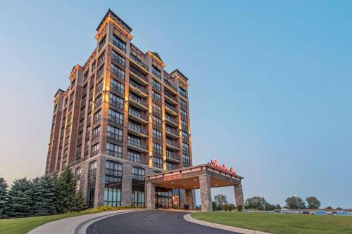 Shoreline Inn & Conference Center, Ascend Hotel Collection in Muskegon, USA