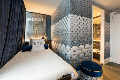 1 twin bed
