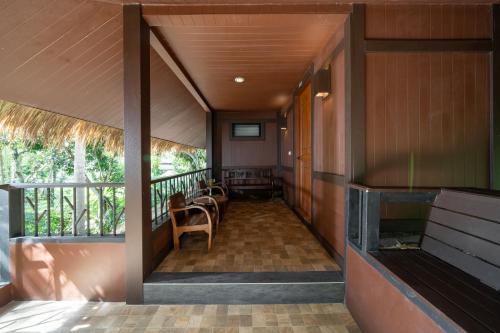 River Kwai Resotel Room Type - Deluxe Family Quad