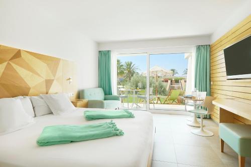room detail thumbnail 0