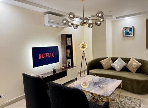 DownTown Apartments Gulberg - Lahore