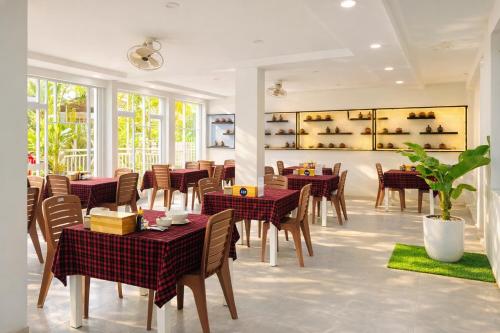Restorāns, Sân Vườn Hotel Khánh Hòa (San Vuon Hotel Khanh Hoa) in Ninh Hoa (Khanh Hoa)
