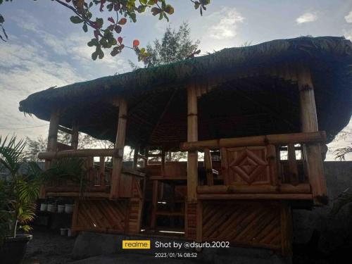 Marcusito's Beachfront Vacation Place in Iba