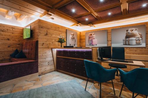Vestabils, Wellness Aparthotel "Lechlife" incl Aussen und Innenpool - 400m zum LIFT in Holz