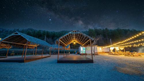 Vista exterior, GaPyeong Yeoldudal Spapension&Camping in Buk-myeon