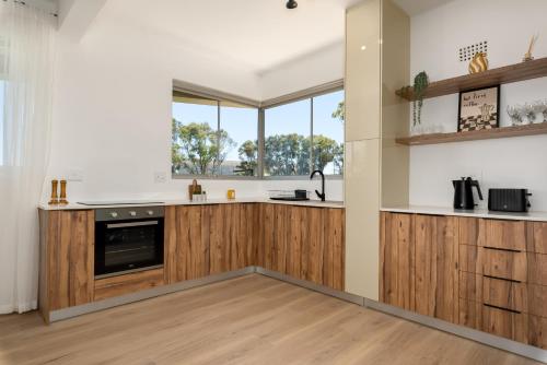 1 Taronga Mansions - image 3