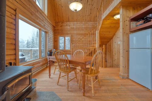 Chalet Saumon for 16 Guests , Parc appalaches in Saint-Paul-De-Montminy (QC)