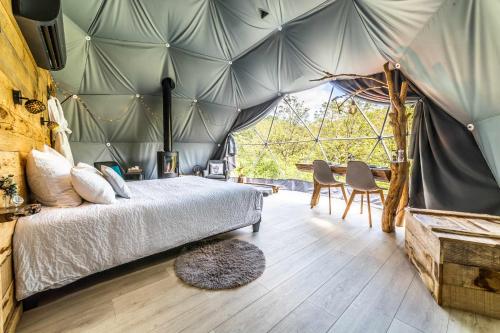 Gulta, Dôme premium & jacuzzi , Nature en Dordogne (Dome premium & jacuzzi , Nature en Dordogne) in La Dornac