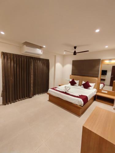 Neelram Hospitality in Suratakal
