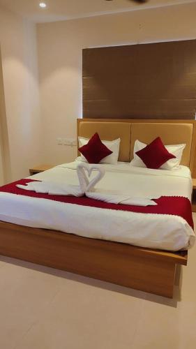 Neelram Hospitality in Suratakal
