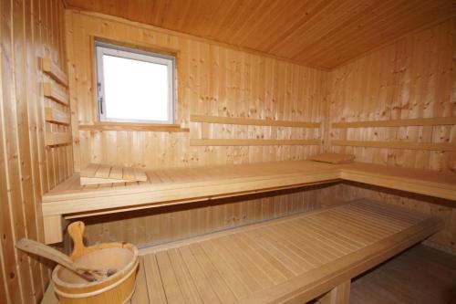5 Personen Ferienhaus mit Sauna, Kanu und herrlichem Seeblick in Otterndorf in Otterndorf