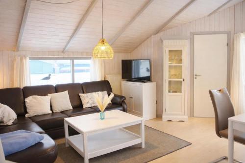 5 Personen Ferienhaus mit Sauna, Kanu und herrlichem Seeblick in Otterndorf in Otterndorf