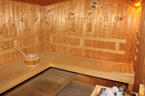 5 Personen Ferienhaus mit Sauna, Kanu und herrlichem Seeblick in Otterndorf in Otterndorf