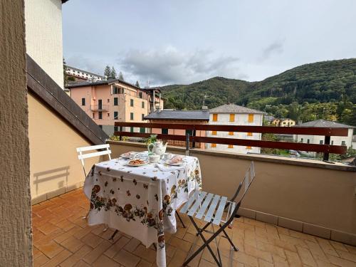 Skats, Casa Rosita by Holiday World in Santo Stefano d'Aveto