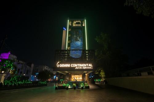 Gemini Continental, Hazratganj