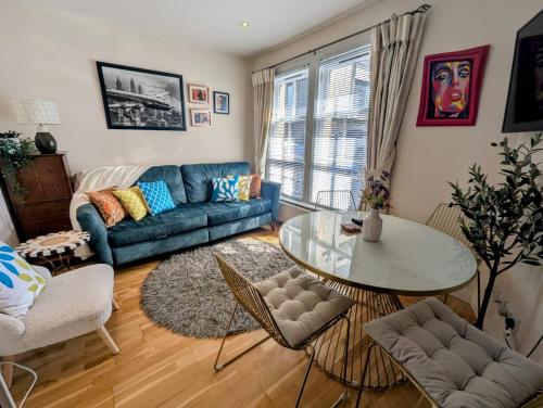 Charming City center home with Free Parking - Edinburgh Charming City center home with Free Parking - Edinburgh