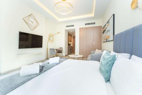 PVH - Modern Studio Near Downtown - Azizi Riviera - image 9