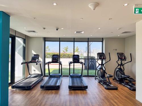 PVH - Modern Studio Near Downtown - Azizi Riviera - image 4