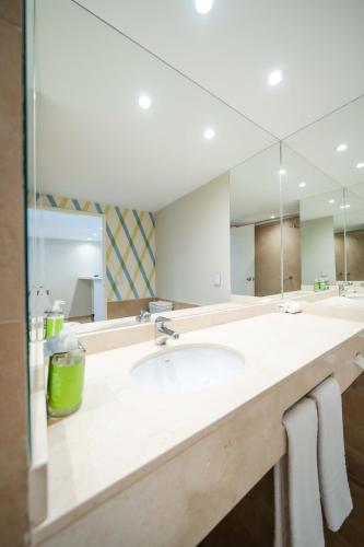 Holiday Inn Express Rosario By IHG - image 4