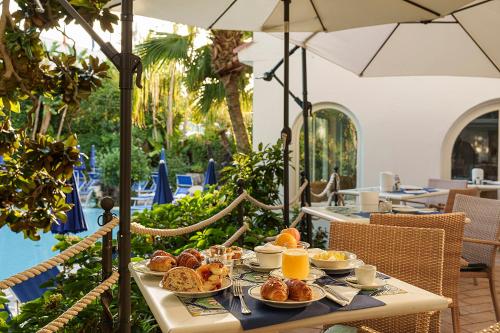 餐廳, 弗拉里蒂爾那泰爾梅酒店 (Hotel Floridiana Terme) in 伊斯其亞