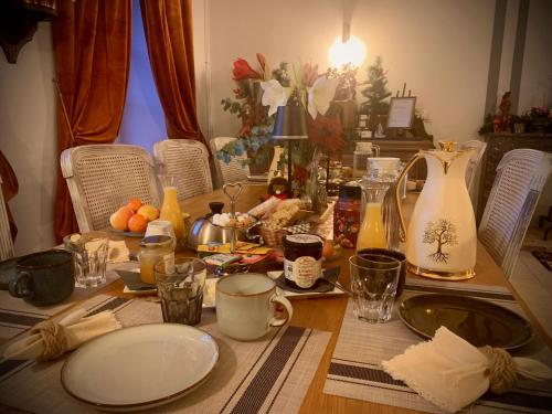 Food and beverages, La Maison du Cedre in Benevent-l'Abbaye