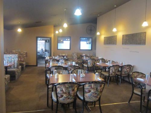 Étterem, Battlefords Inn in North Battleford