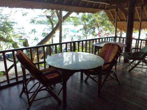 Topi Inn in Padang Bai