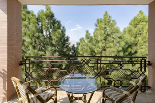 Ramada Plaza by Wyndham Gence in Γκάνια