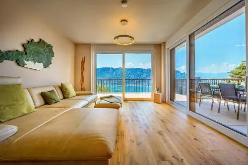Adlerblick Penthouse mit Panoramaseeblick Ossiacher See in Annenheim, Österreich