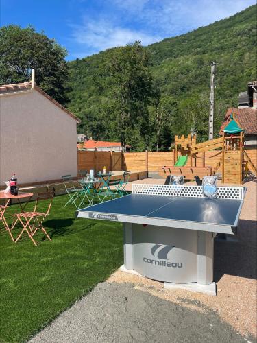 Maison de campagne dans les Pyrénées -option piscine en été (Maison de campagne dans les Pyrenees -option piscine en ete) in Eup