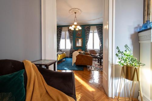 Teal and Gold Hideaway - Downtown Chic