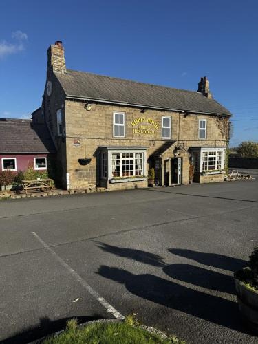 Robin Hood Inn - image 13