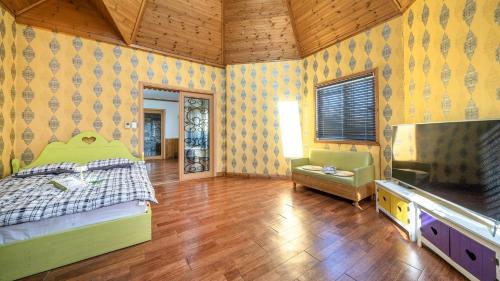 room detail thumbnail 0