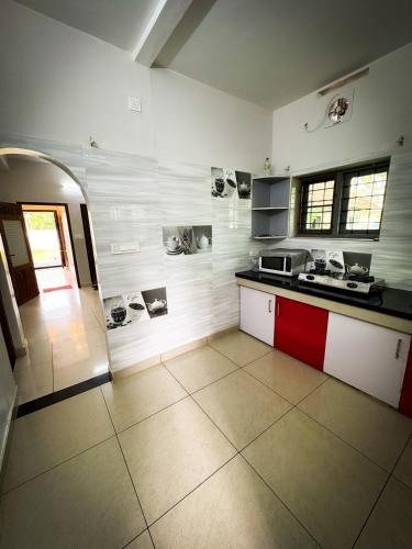 Haven Home stay Explore cherai beach like Never b4 - image 4