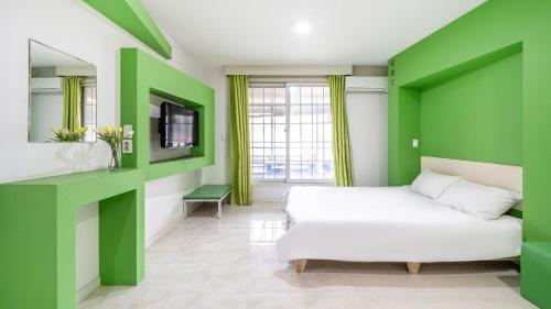 room detail thumbnail 0